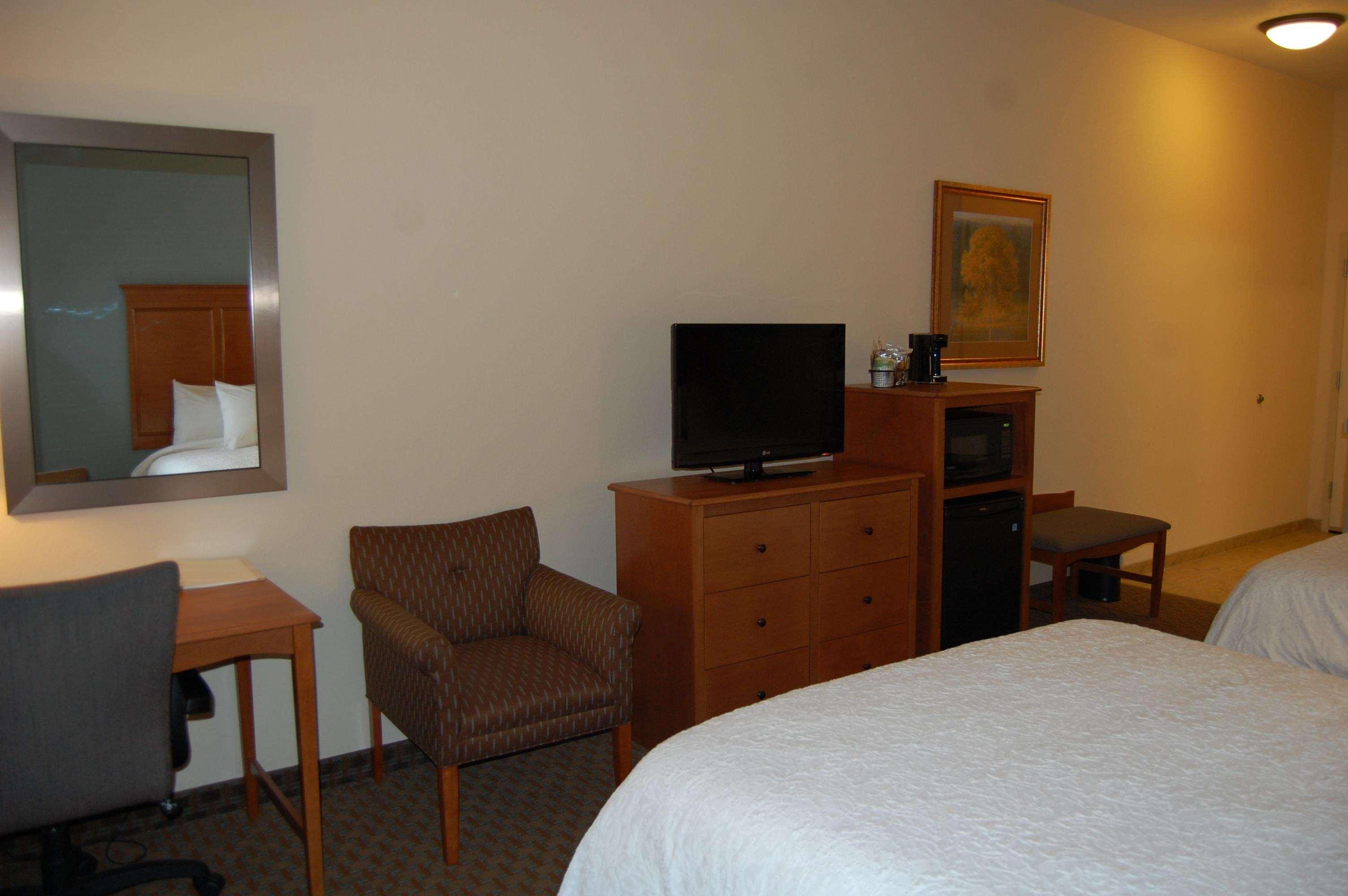 Hampton Inn Sidney Exterior photo