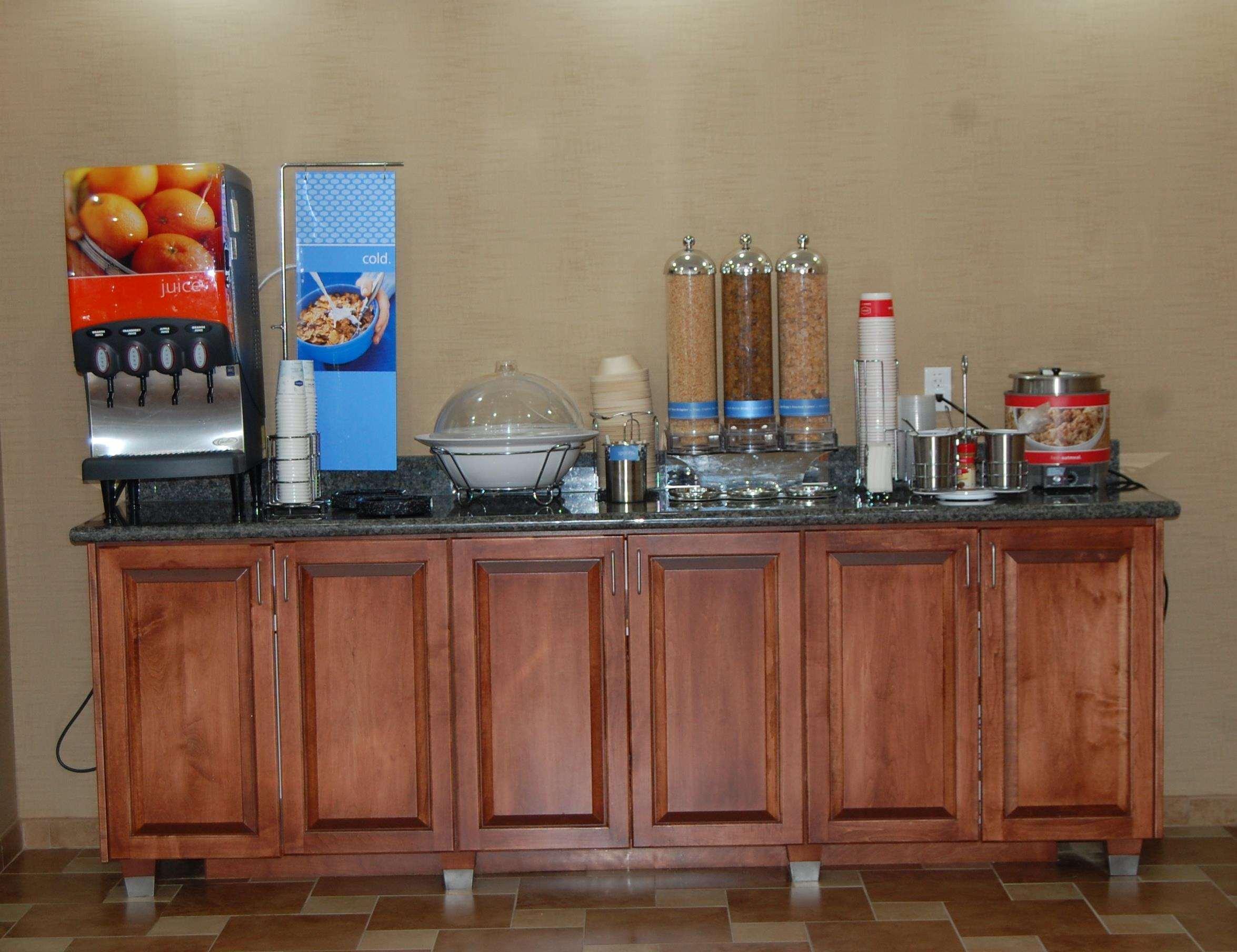Hampton Inn Sidney Exterior photo