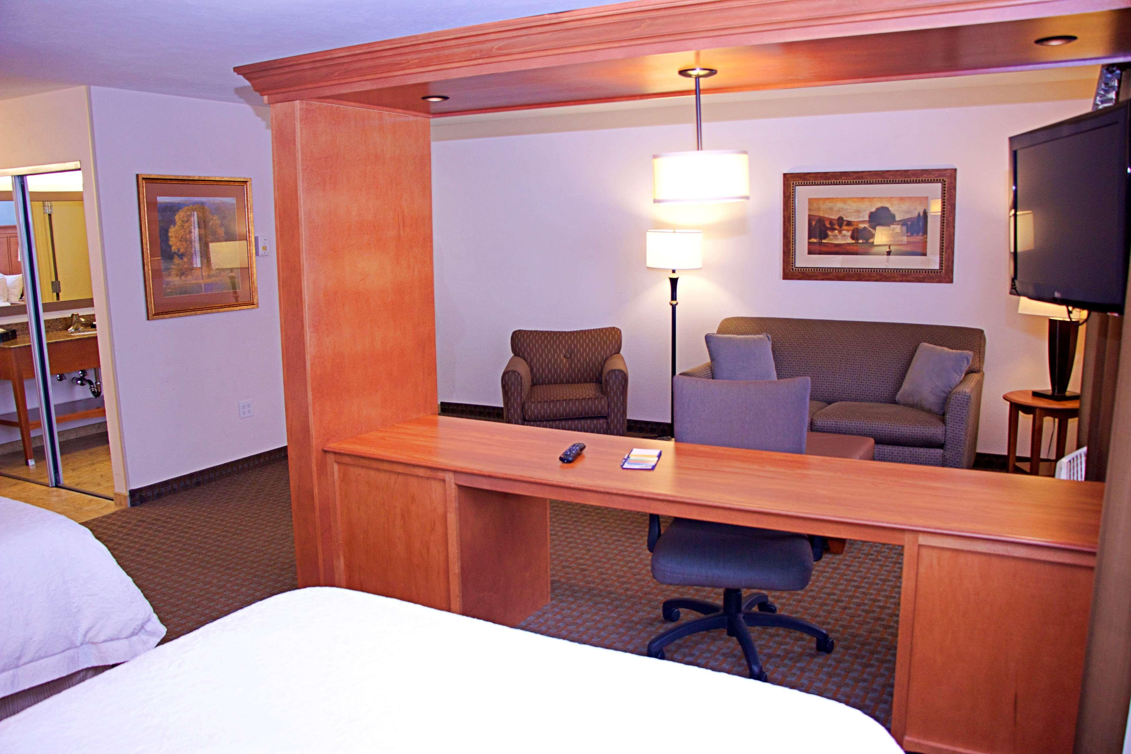 Hampton Inn Sidney Exterior photo