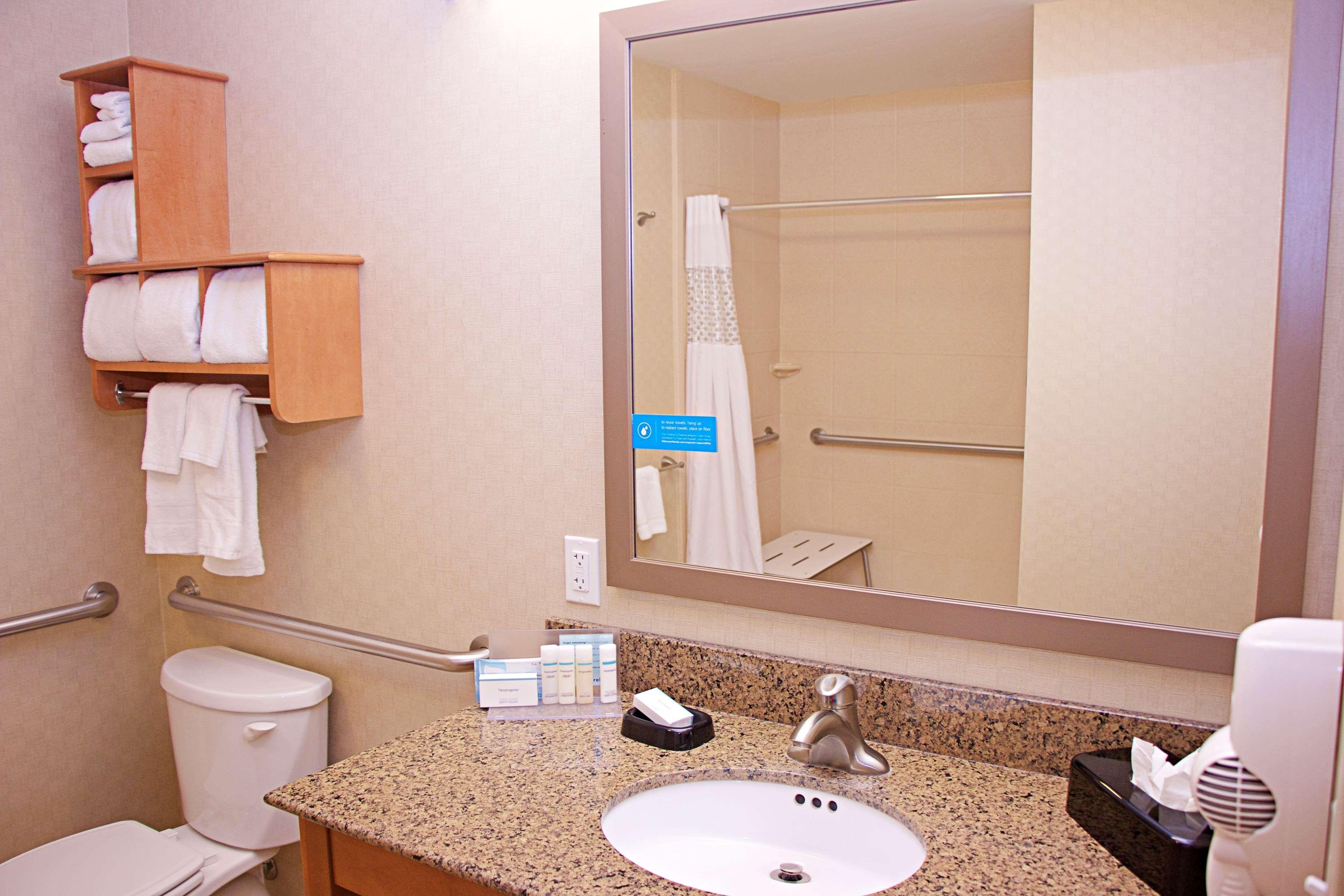 Hampton Inn Sidney Exterior photo